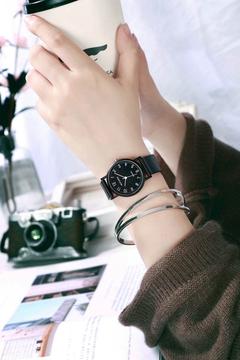 Quartz Wristwatch