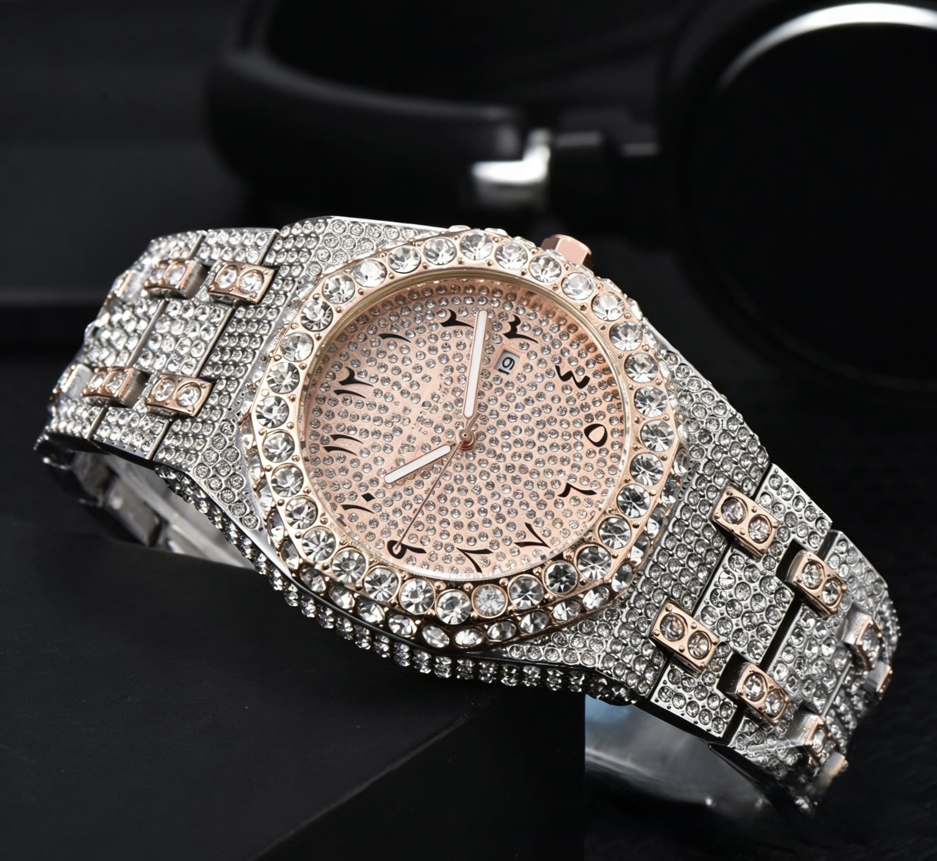 Full Diamond Quartz Fashion Watch
